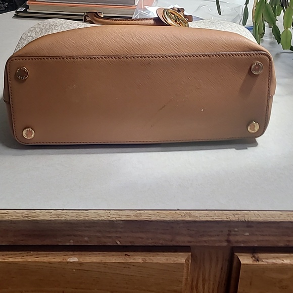 Michael Kors satchel - Picture 3 of 6